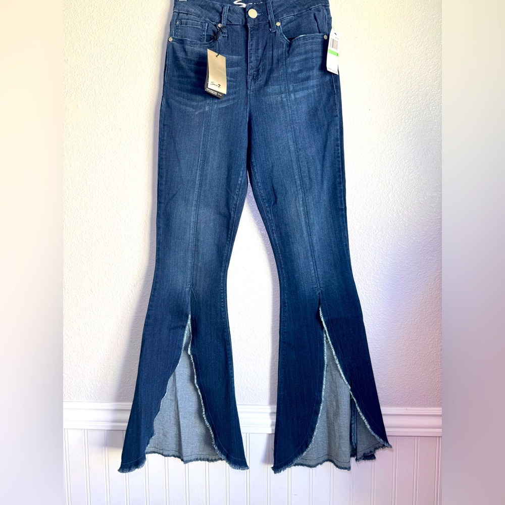 NWT! Seven7 Flare Leg Jeans Distressed Cut Out Hem High Rise Denim Sz: 8